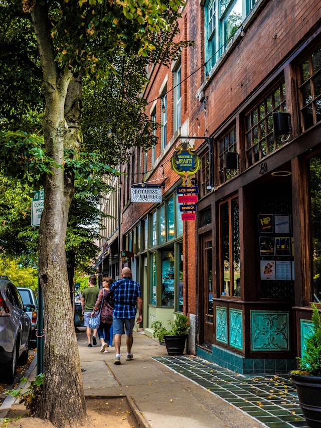 Sequentur-IT-Services-Thriving-Together-with-Asheville-Community