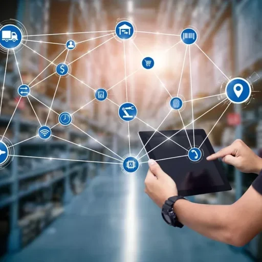 LOGISTICS-IT-SUPPLY-CHAIN-MANAGEMENT-TECHNOLOGY-768x512