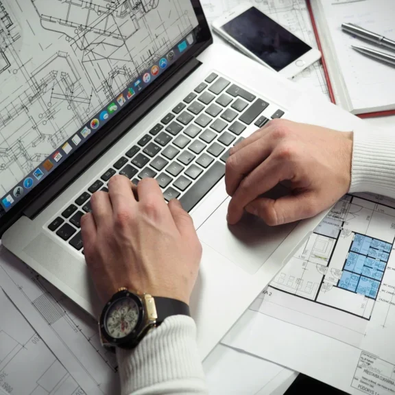 Professional-architecture-IT-services-768x576